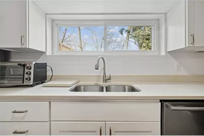 725 - 726 McLain Street, Pittsburgh, PA 15210 - Photo 18