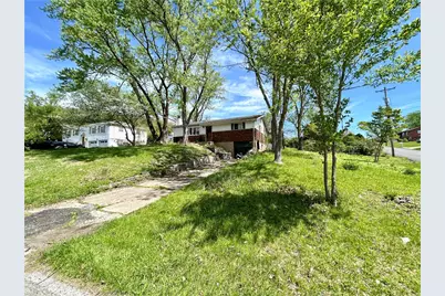 317 Alpine Village Dr, Monroeville, PA 15146 - Photo 1