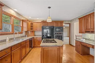 1012 Franklin Ct, Jefferson Hills, PA 15025 - Photo 12