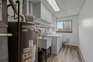 1548 Pineview Dr, Pittsburgh, PA 15241 - Photo 10