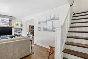 729 Woodbourne Ave, Pittsburgh, PA 15226 - Photo 6