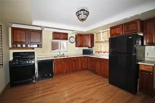 1425 Brownsville Rd, Pittsburgh, PA 15210 - Photo 16