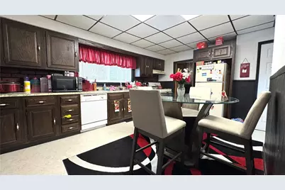 1212 Finch St, New Castle, PA 16101 - Photo 4