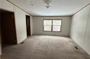 143 W Beechwood Rd, Bessemer, PA 16112 - Photo 10