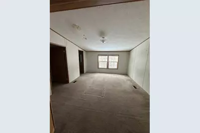 143 W Beechwood Rd, Bessemer, PA 16112 - Photo 8