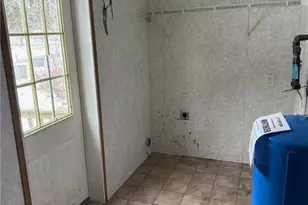 143 W Beechwood Rd, Bessemer, PA 16112 - Photo 14