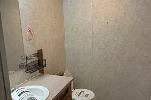 143 W Beechwood Rd, Bessemer, PA 16112 - Photo 8