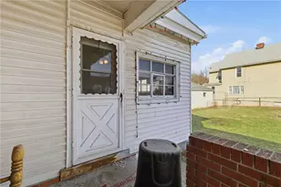 1301-1301 5 Penn Ave, Jeannette, PA 15644 - Photo 4