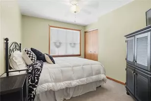 202 Holyoke Rd, Center Township, PA 16001 - Photo 26