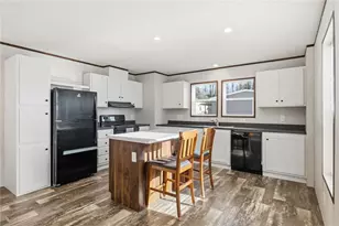 328 Festival, Canton Township, PA 15301 - Photo 4