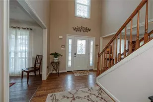 115 Western Circle, North Fayette, PA 15057 - Photo 4