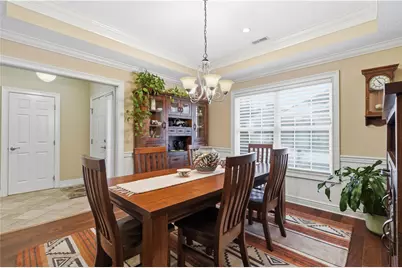 807 Cambridge Dr, Collier Township, PA 15142 - Photo 8