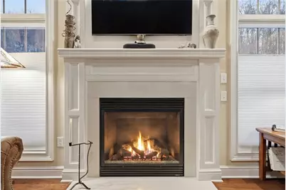 807 Cambridge Dr, Collier Township, PA 15142 - Photo 10