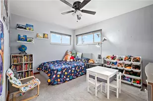 1915 Worcester Dr, Scott Township, PA 15243 - Photo 14