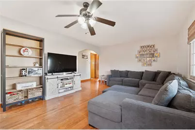 1915 Worcester Drive, Bridgeville, PA 15243 - Photo 6