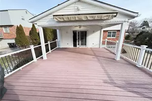 6078 Great Dane Dr, Bethel Park, PA 15102 - Photo 32