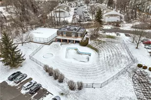 1332 Forest Green Dr, Moon/Crescent Twp, PA 15108 - Photo 22