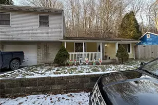 244 Spring Run Rd, Moon/Crescent Twp, PA 15046 - Photo 2