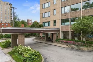 154 N Bellefield Ave, Pittsburgh, PA 15213 - Photo 2