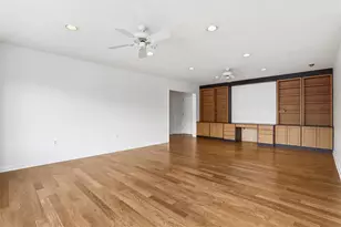 154 N Bellefield Ave, Pittsburgh, PA 15213 - Photo 10