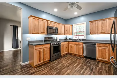 65 Courtney St, Pittsburgh, PA 15202 - Photo 6