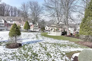 305 Berrington Ct, Bethel Park, PA 15102 - Photo 24