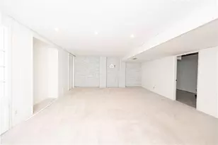 6356 Crestview Dr, South Park, PA 15129 - Photo 18