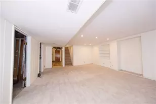 6356 Crestview Dr, South Park, PA 15129 - Photo 28