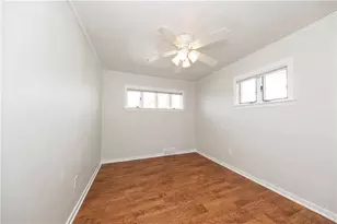 6356 Crestview Dr, South Park, PA 15129 - Photo 12