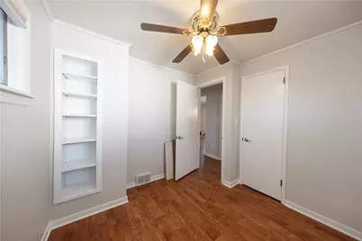 6356 Crestview Dr, South Park, PA 15129 - Photo 16