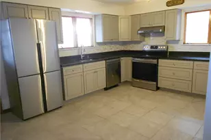 790 Glenn St, South Strabane, PA 15301 - Photo 4