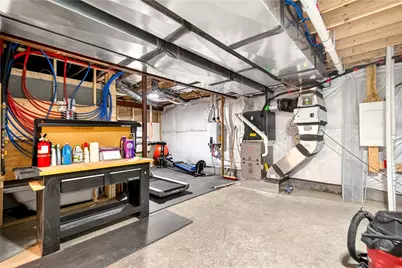 129 Liberty Blvd, Cecil, PA 15317 - Photo 38