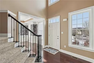 306 Sapling Ct, Cranberry Township, PA 16066 - Photo 8