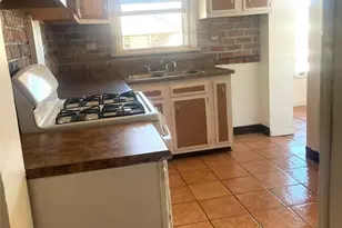 320 N 4th St, Clairton, PA 15025 - Photo 10