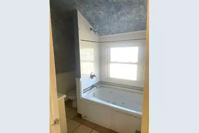 320 N 4th St, Clairton, PA 15025 - Photo 16