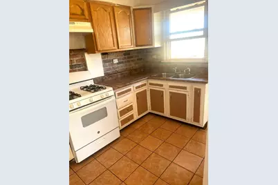 320 N 4th St, Clairton, PA 15025 - Photo 8