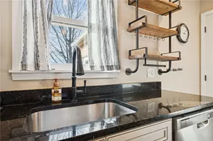 1815 Wood St, Latrobe, PA 15650 - Photo 6