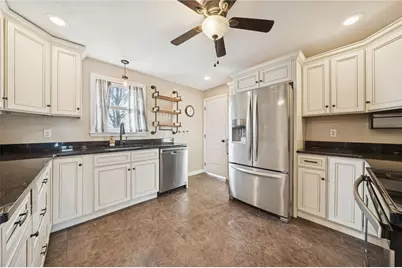 1815 Wood Street, Latrobe, PA 15650 - Photo 4