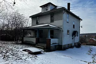 1006 Shira St, New Castle, PA 16101 - Photo 2