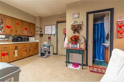 641 W Newton St, Greensburg, PA 15601 - Photo 4