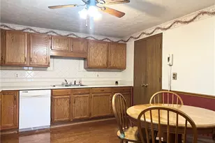 2850 Edgecliff Rd, Lower Burrell, PA 15068 - Photo 8