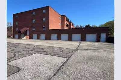 2850 Edgecliff Road #35, Lower Burrell, PA 15068 - Photo 2