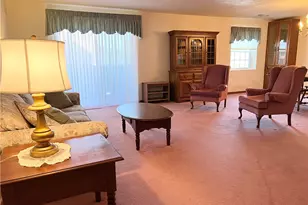 2850 Edgecliff Rd, Lower Burrell, PA 15068 - Photo 6