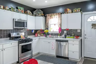 405 Wayne Ave, Ellwood City, PA 16117 - Photo 6