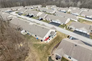 569 Sunview Cir, Derry Township, PA 15650 - Photo 26