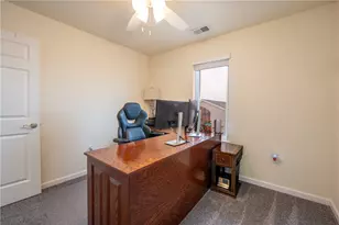 569 Sunview Cir, Derry Township, PA 15650 - Photo 12