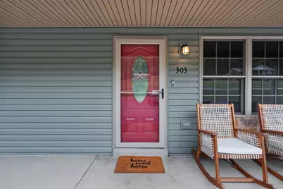 303 Wineberry Ridge Ct, Sewickley Township, PA 15642 - Photo 4