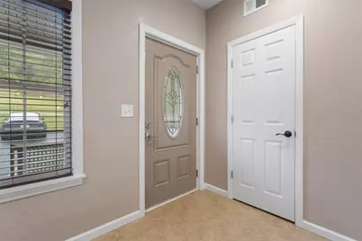 303 Wineberry Ridge Ct, Sewickley Township, PA 15642 - Photo 10