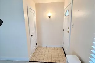 215 Richmond St, Loyalhanna, PA 15661 - Photo 2