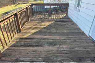 215 Richmond St, Loyalhanna, PA 15661 - Photo 12